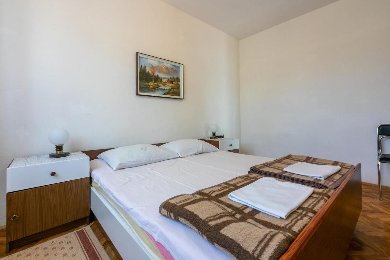 Apartments Rozaria Dramalj Exterior photo